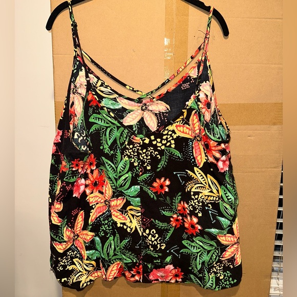 NEW LOOK - Floral/Hawaiian Tank Flowy Top - Picture 3 of 4